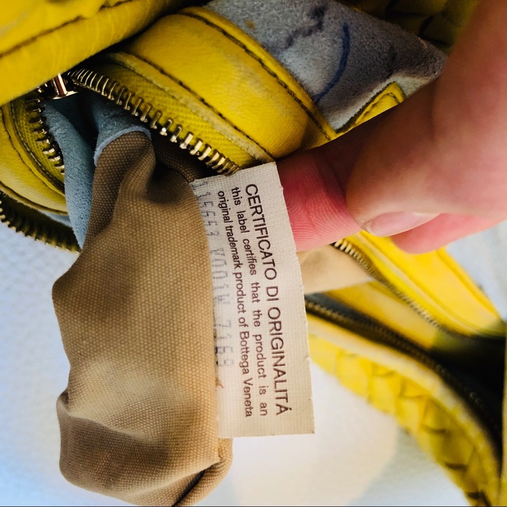 Bottega Veneta Yellow Woven Leather Hobo - Picture 8 of 12